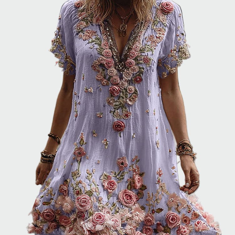 Vintage Style Dress with Short Sleeves and Elegant Floral Embroidery