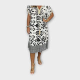 Knee-Length Kaftan with Patterns and Drawstring